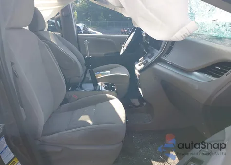 2017 Toyota Sienna Le 7 Passenger из США, поврежденный, VIN 5TDJZ3DC3HS150015